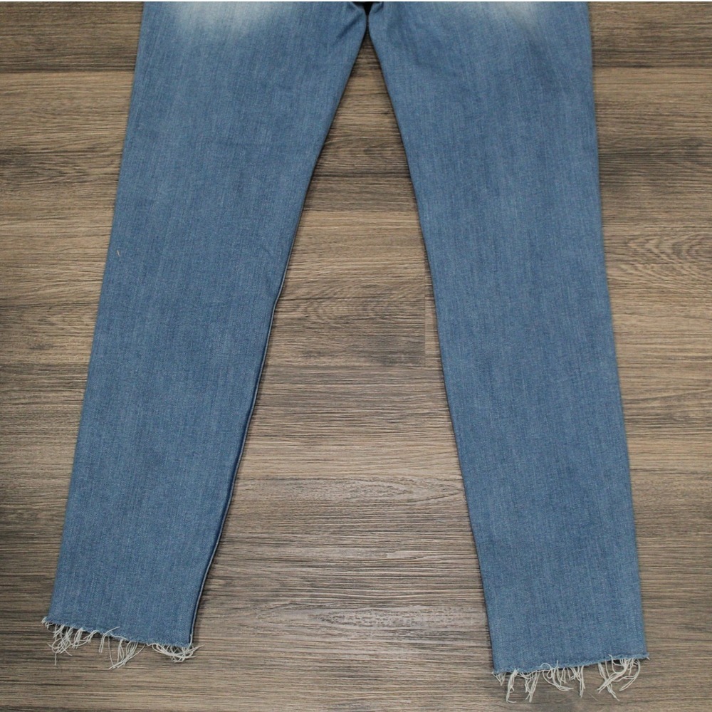 Vigoss Thompson Tomboy Jeans Size 30 Distressed Frayed Hem Light Wash Denim‎ - Picture 10 of 11